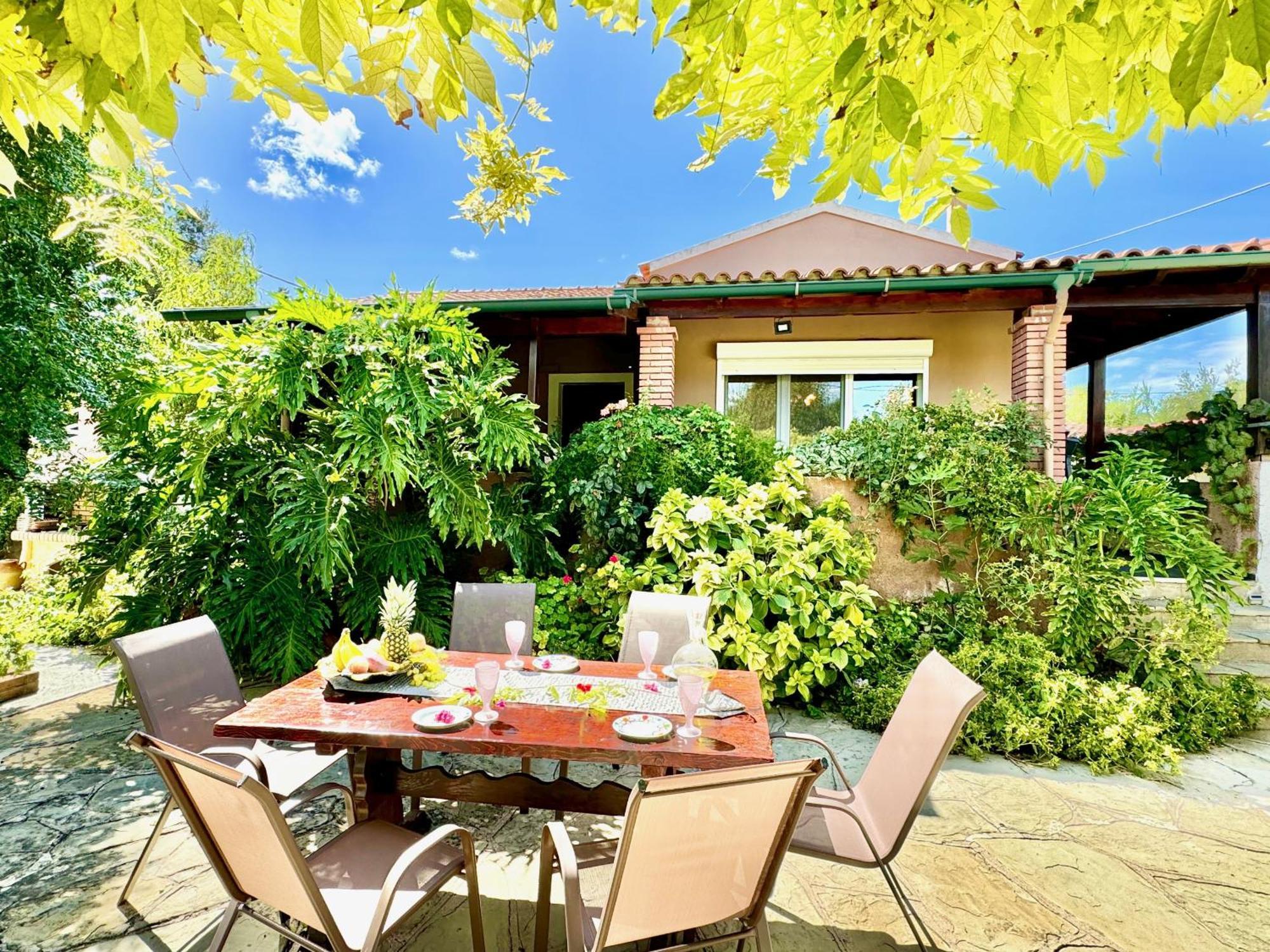 Beach Villa Night Flower With Private Pool By Dadovillas Dassiá Eksteriør bilde
