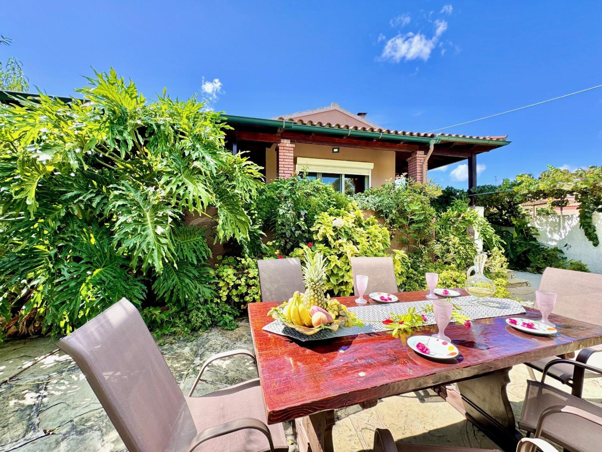 Beach Villa Night Flower With Private Pool By Dadovillas Dassiá Eksteriør bilde